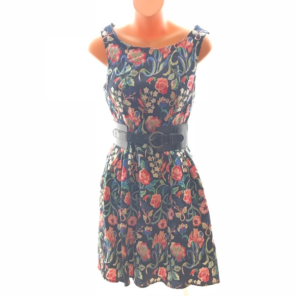 sunny girl floral dress